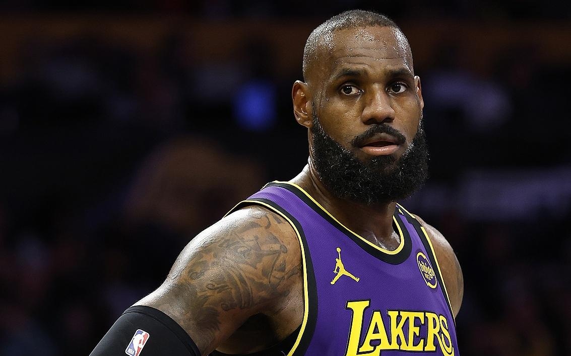 依然决定着 依然决定着