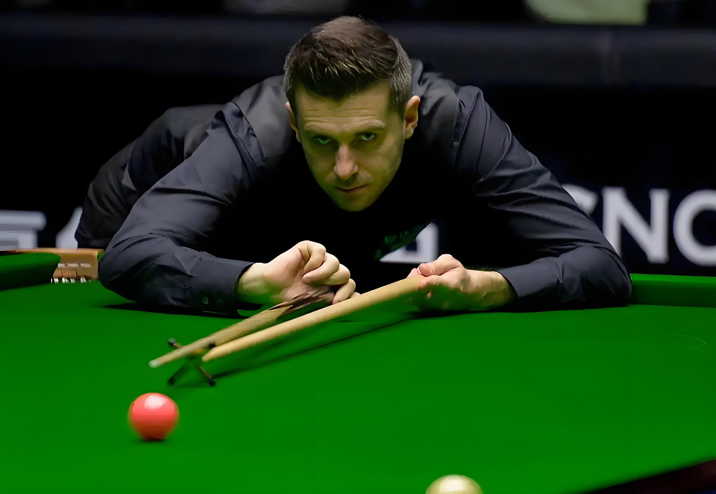 贴近本垒板 贴近本垒板