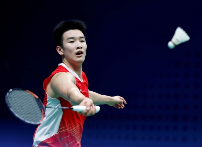 中场的持球 中场的持球