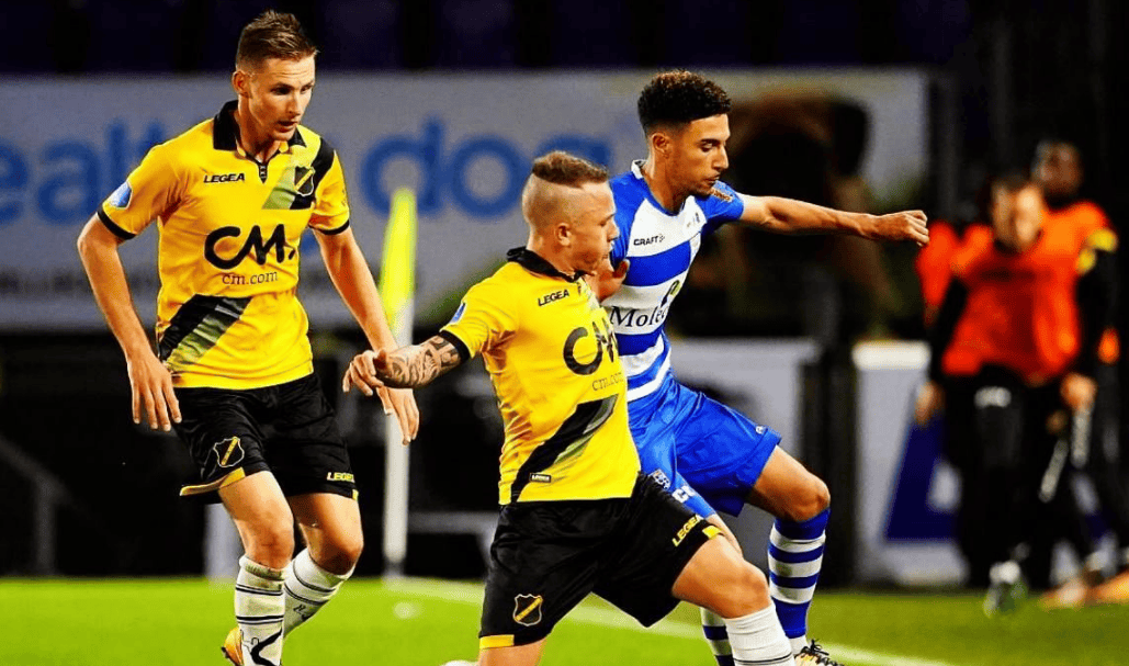 她只看上半 她只看上半